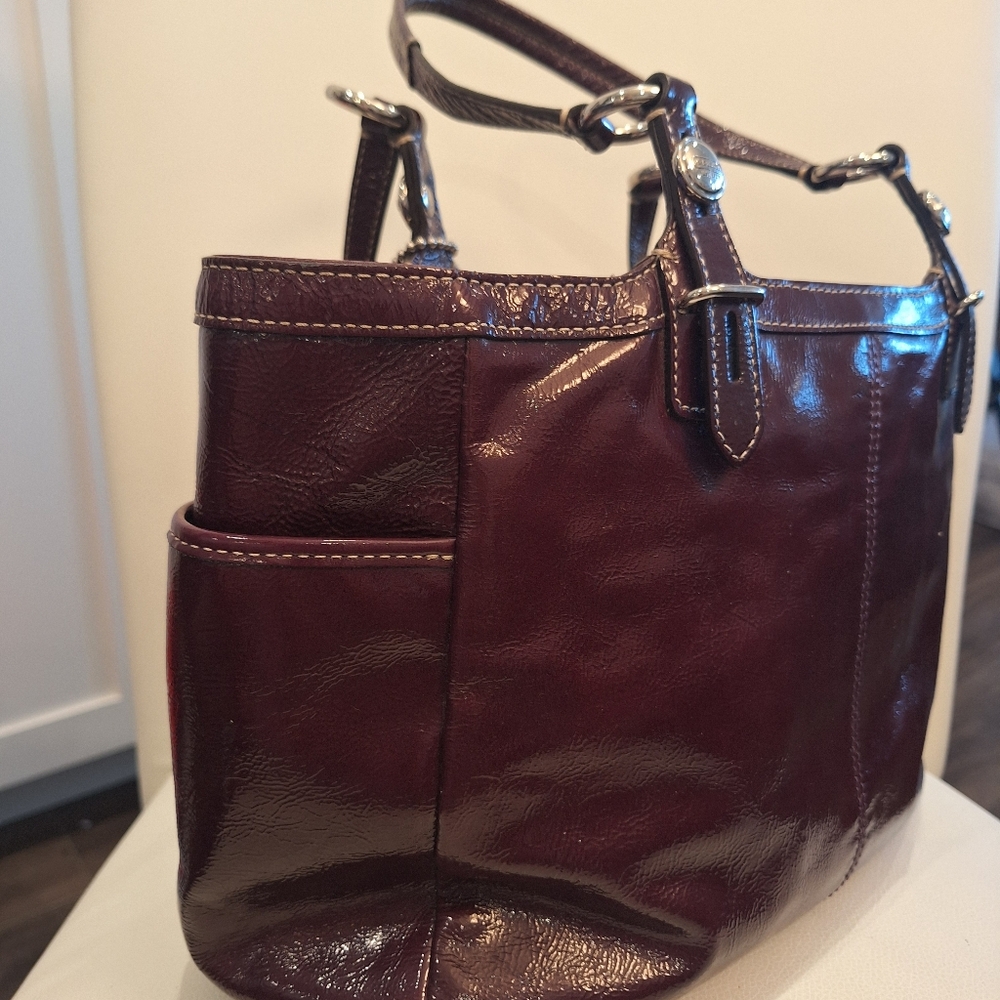 Coach Plum Madison Patent Leather VINTAGE Tote Excellent Condition 358 RETAIL - Picture 3 of 4